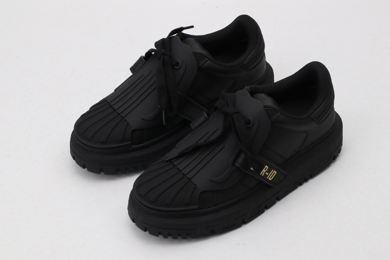 D*or sports sneakers