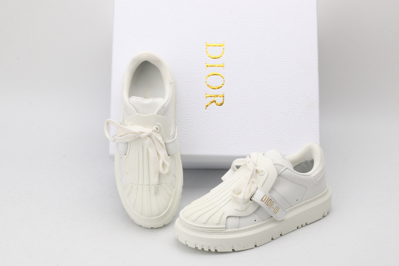 D*or sports sneakers