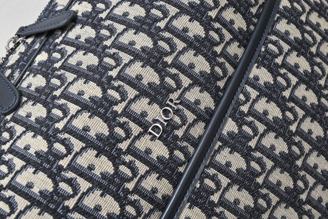 Diro Oblique Changing Bag-38 x 28 x 16CM