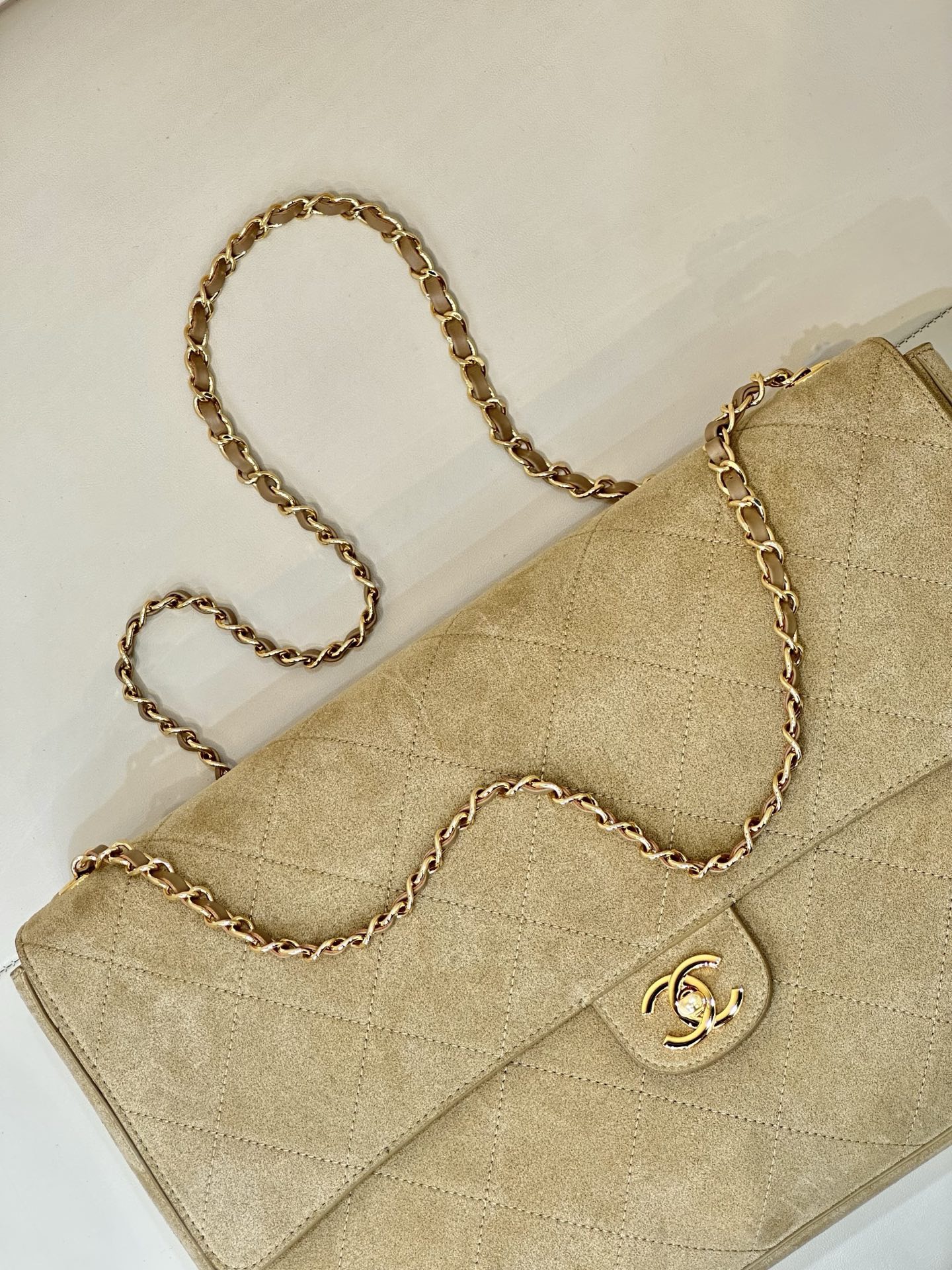 Ch@nel Maxi flapbag , Suede Calfskin & Gold-Tone Metal-26*38.5*11CM
