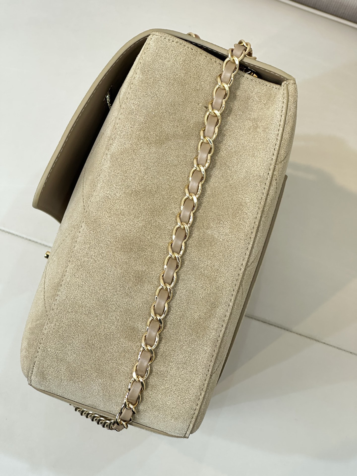 Ch@nel Maxi flapbag , Suede Calfskin & Gold-Tone Metal-26*38.5*11CM