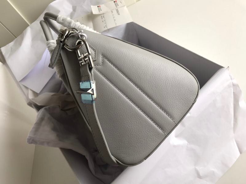 G1uenchy antigona tote-33*18*26cm