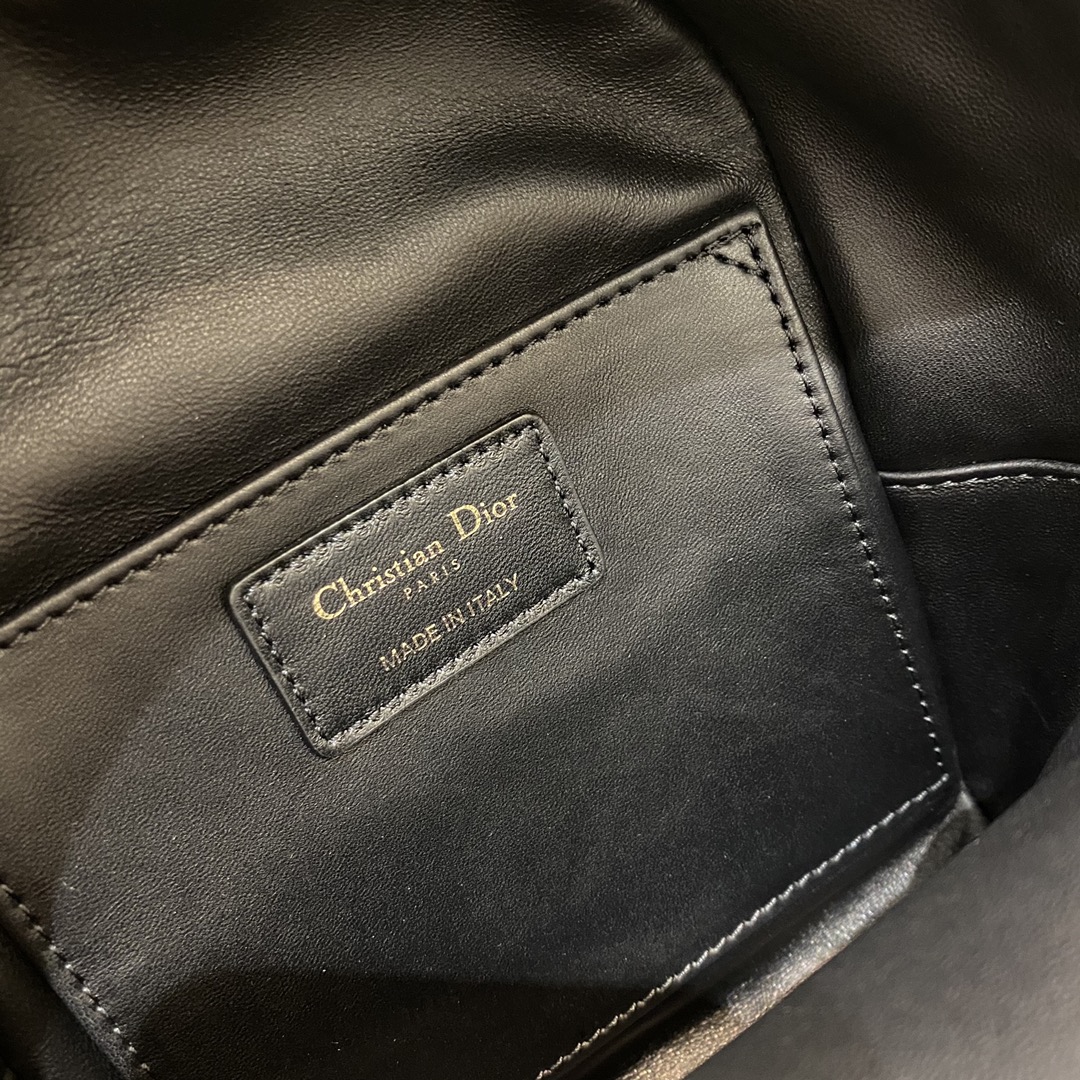 D*or backpack