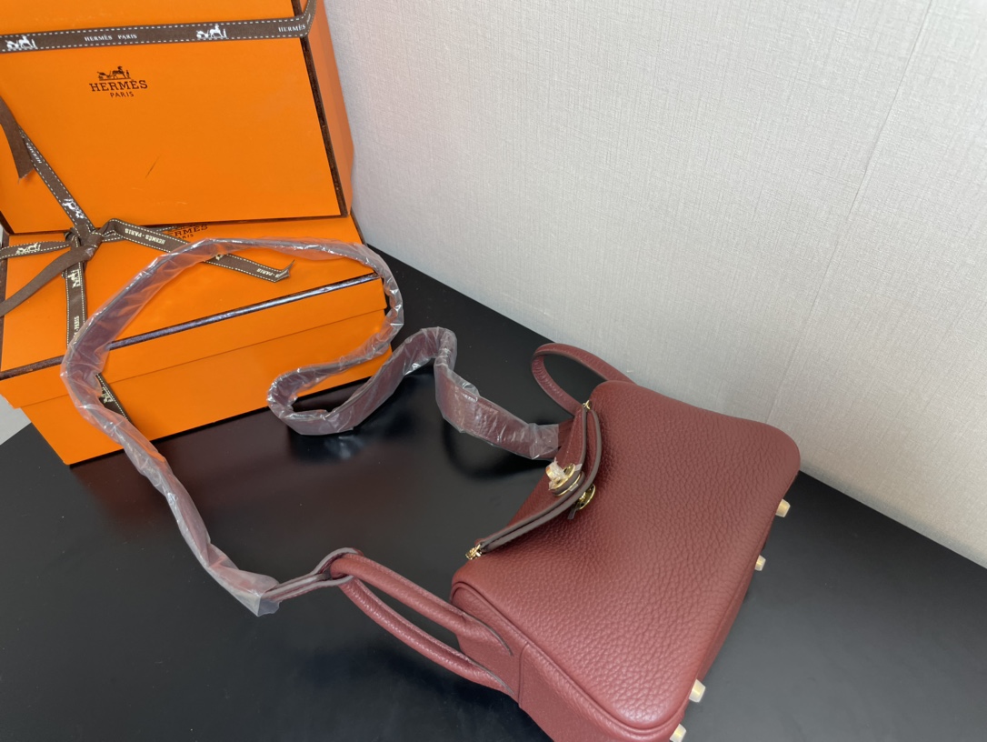 H**mes lindy 19-togo leather-19cm