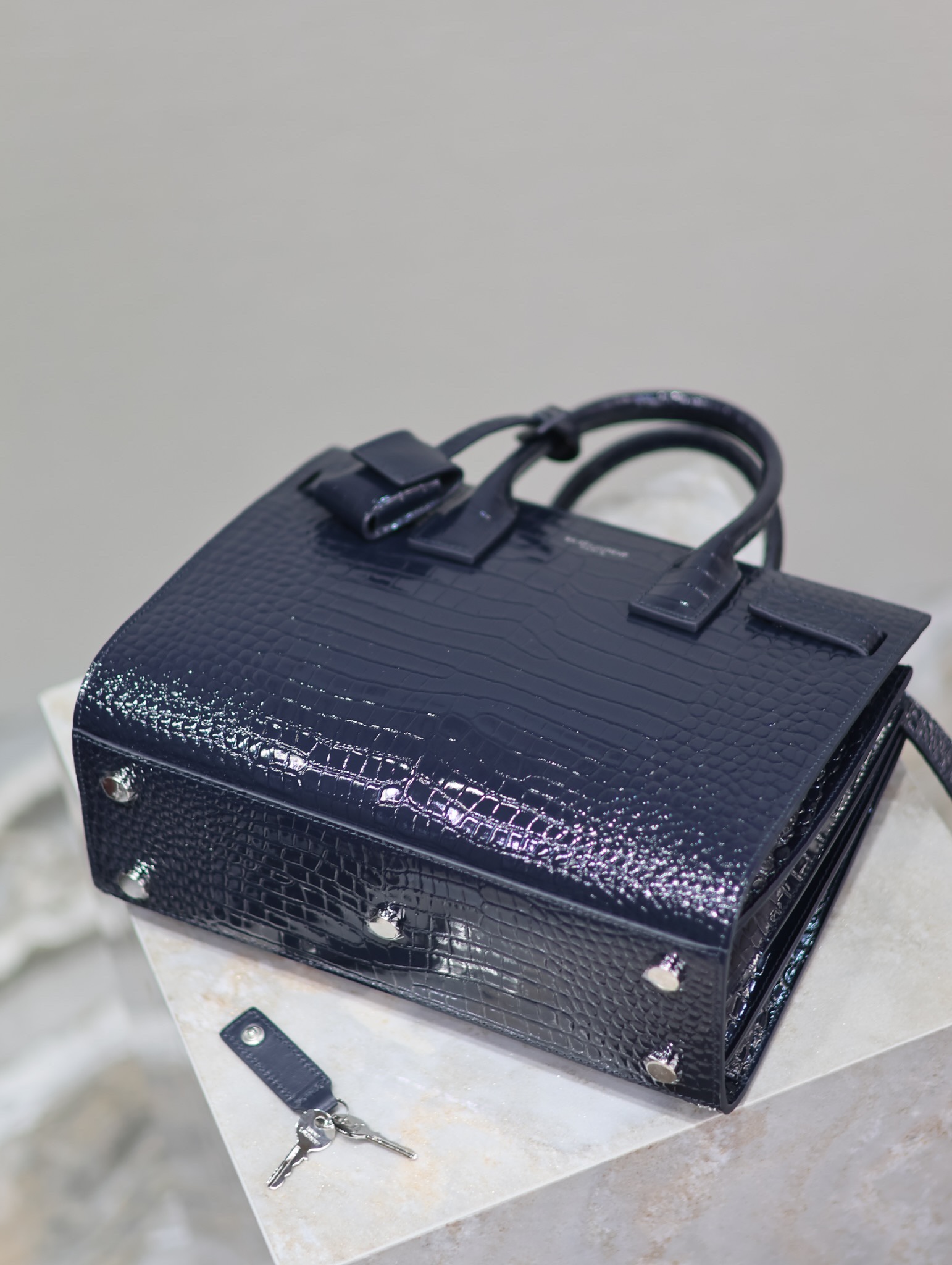 Y51 Sac De Jour-22x18x10.5&26x20.5x12.5CM