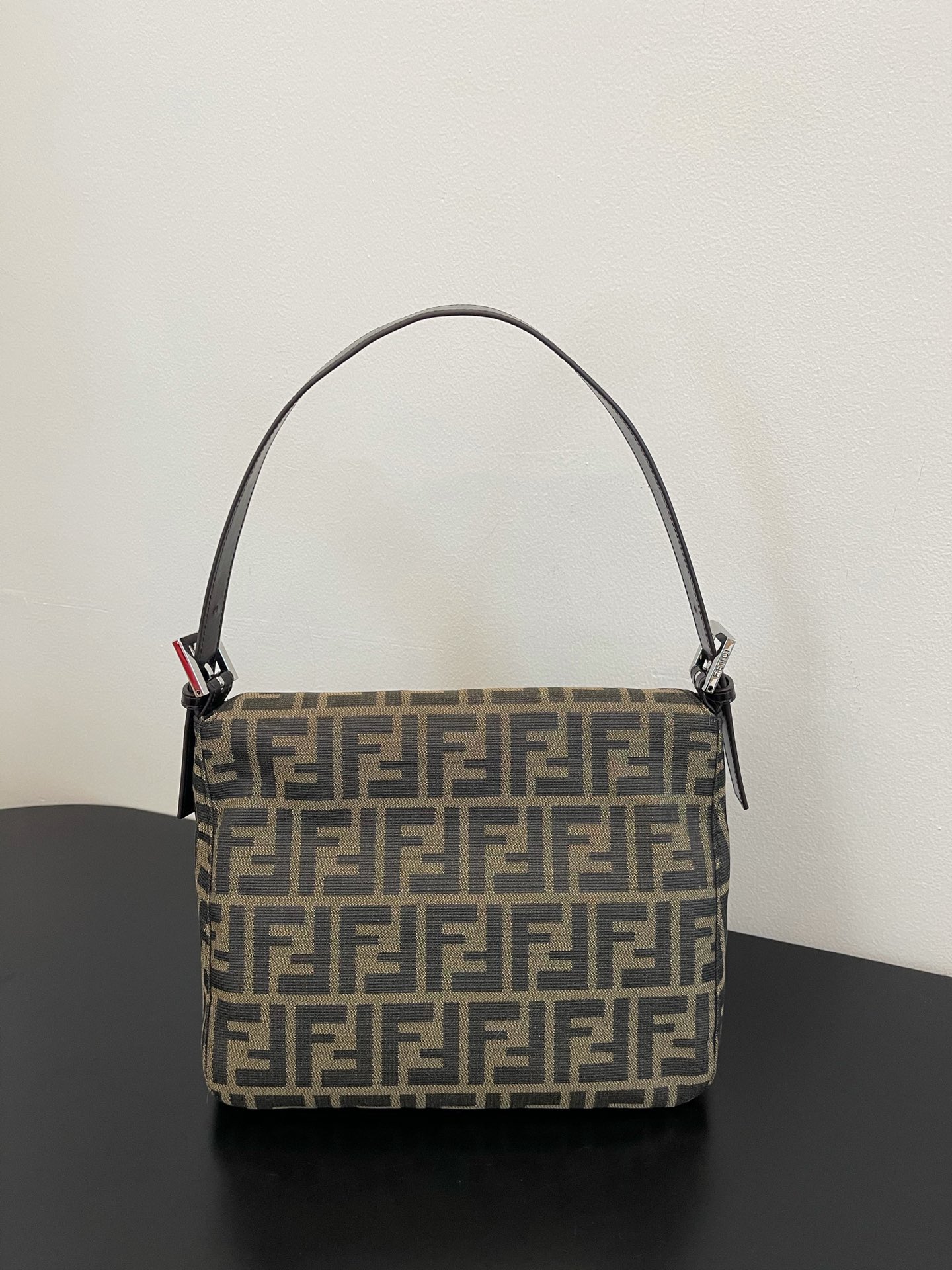 F**di vintage handbags-25x17x13cm