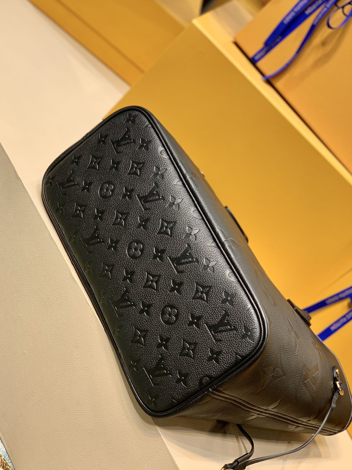 l0*is V*t0n neverfull mm-32*29*17cm
