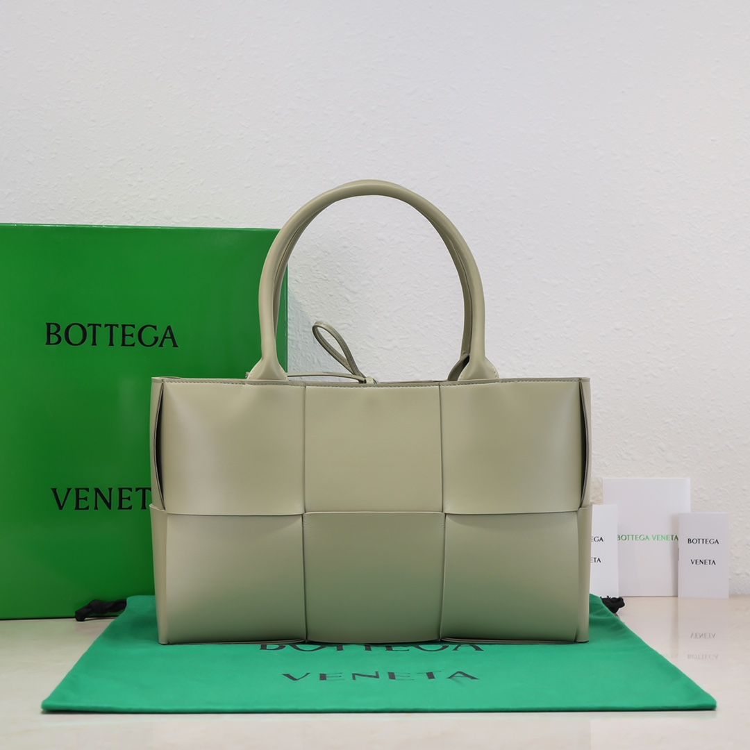 B0tte*a arco tote-30x20x11.5cm
