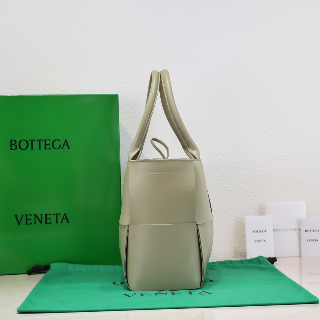 B0tte*a arco tote-30x20x11.5cm
