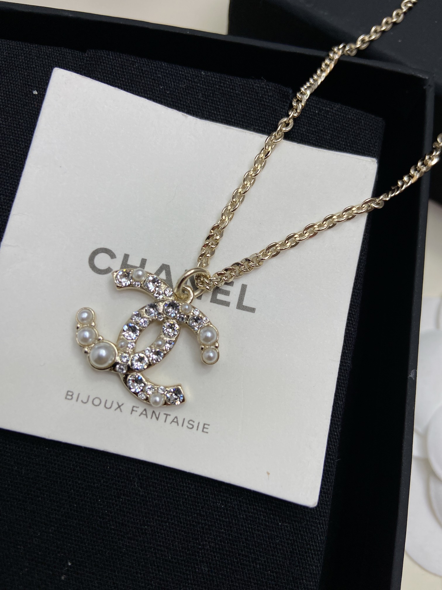 Ch@nel Choker