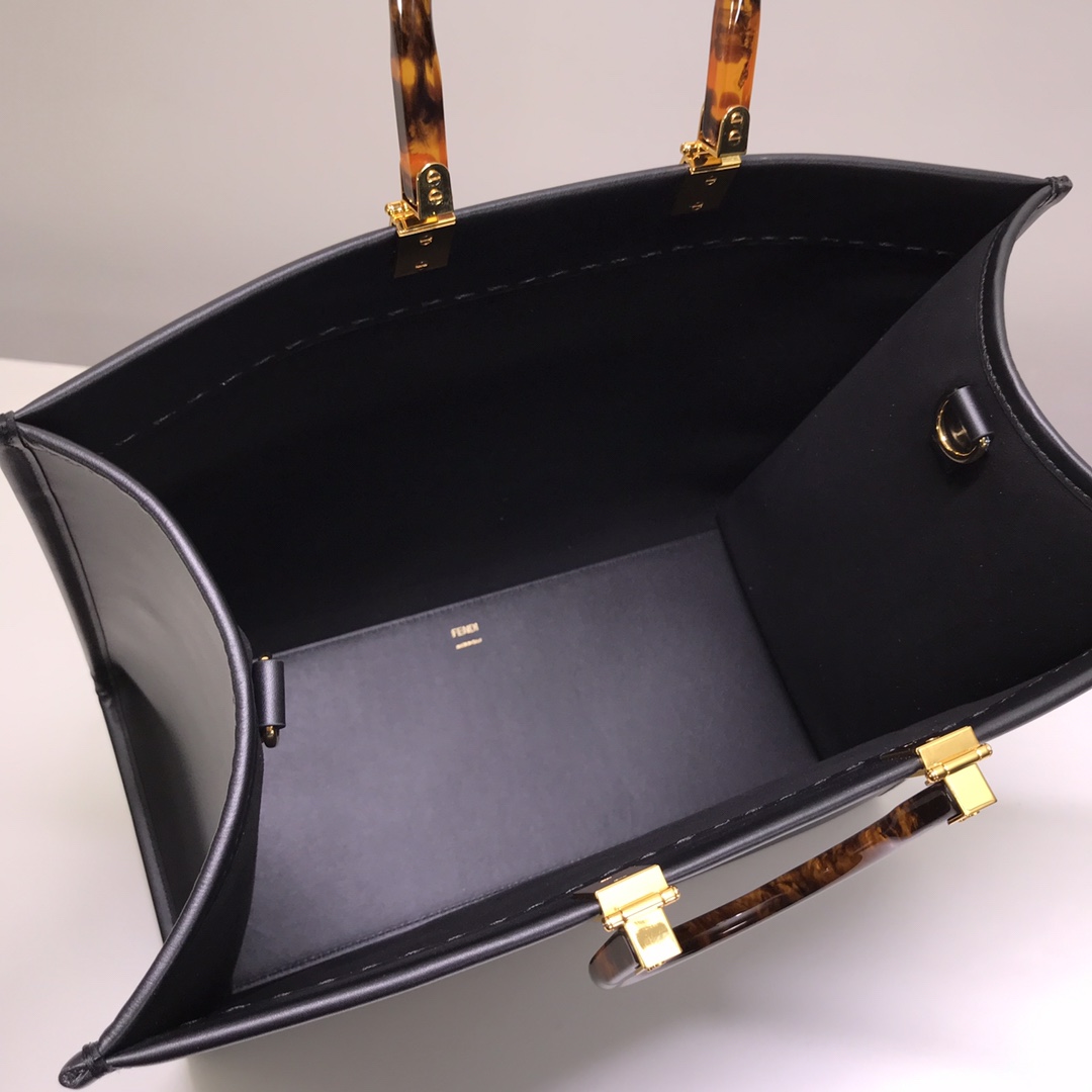 F**di tote-41x35x19cm