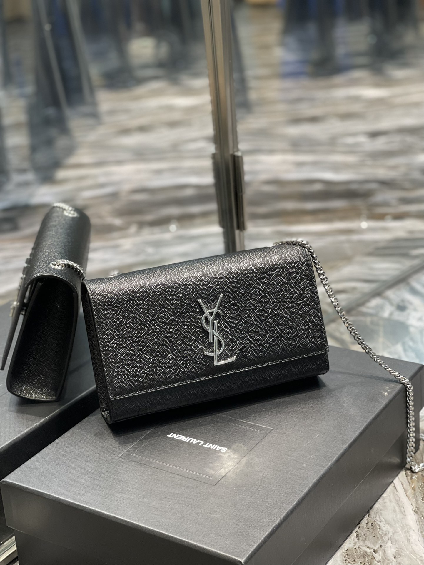 Y*L medium in grain de pouder embossed leather-24*14.5*5.5cm