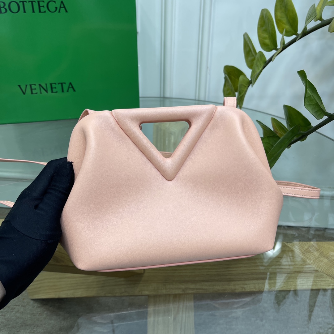 b0tte*a Ven*ta the triangle bag-24*16*8cm