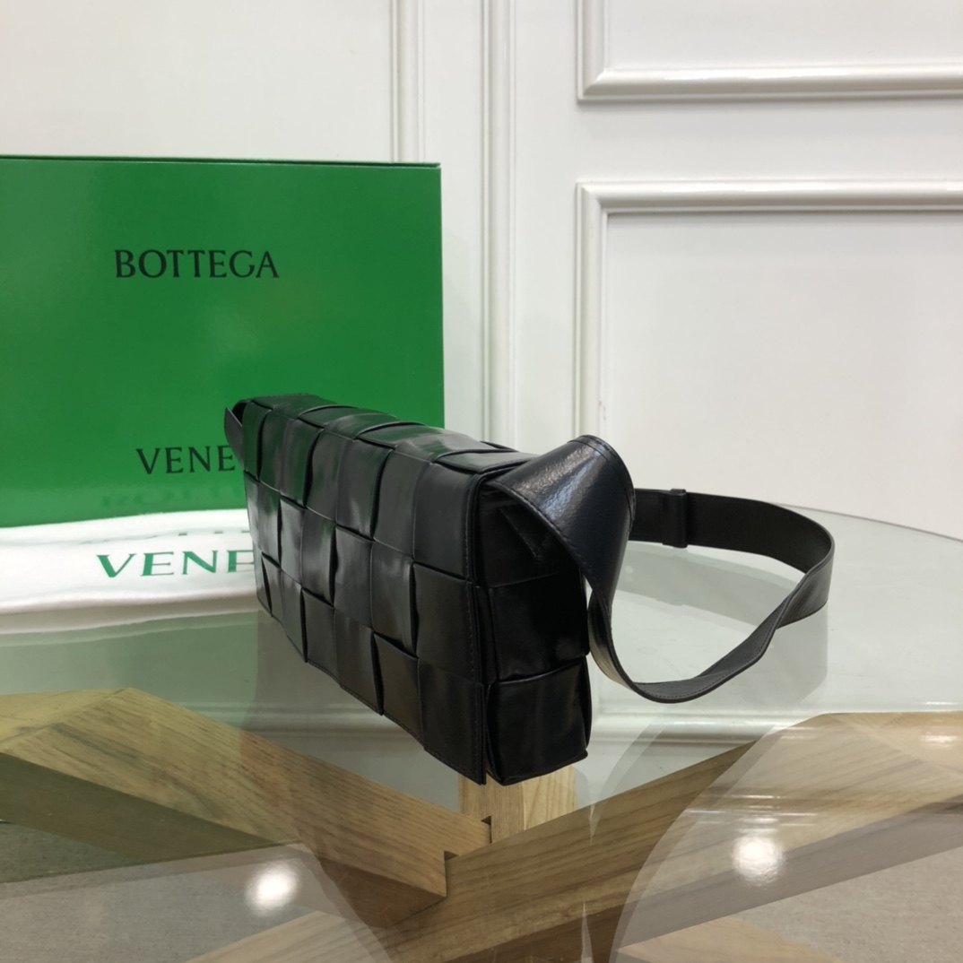b0tte*a Ven*ta belt cassette bag-14*28*4cm