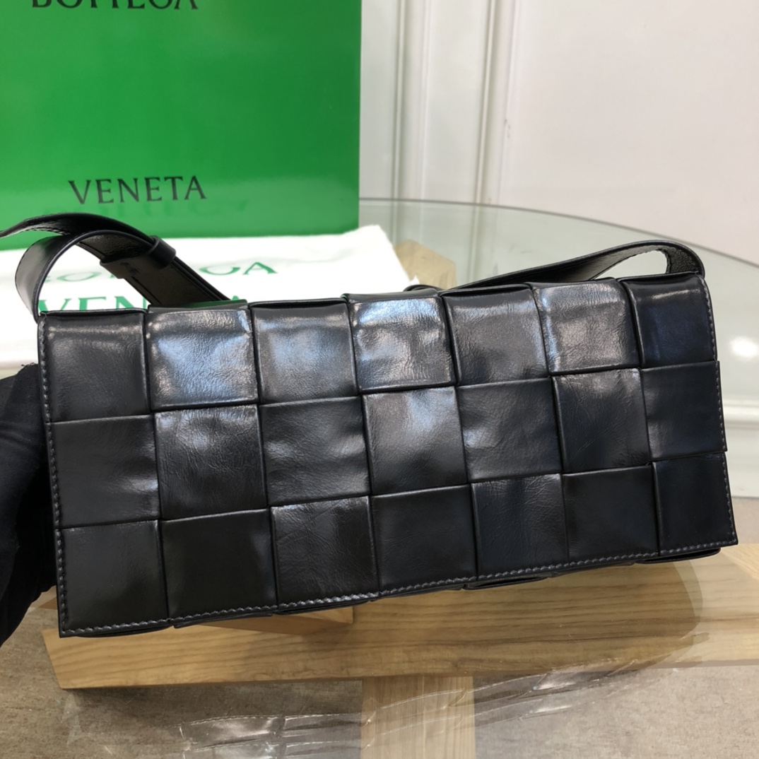 b0tte*a Ven*ta belt cassette bag-14*28*4cm