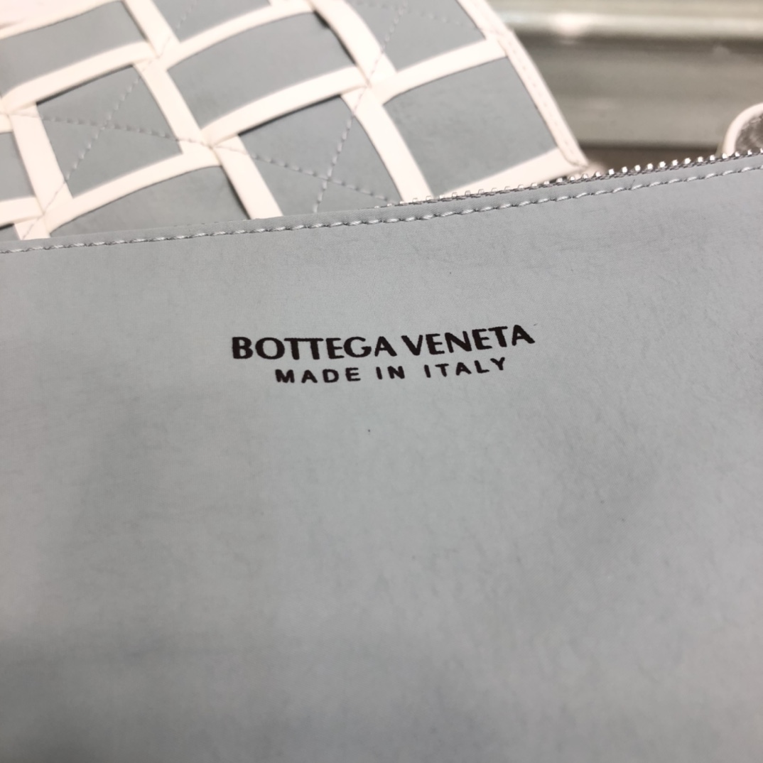 b0tte*a Ven*ta belt cassette bag-14*28*4cm