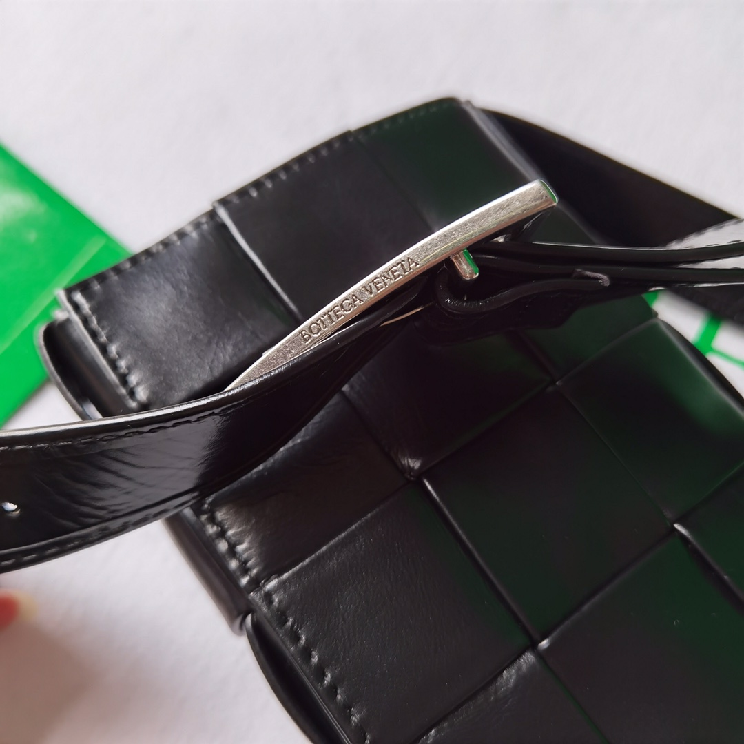 b0tte*a Ven*ta cassette bag-17.5x10.5x3.5cm