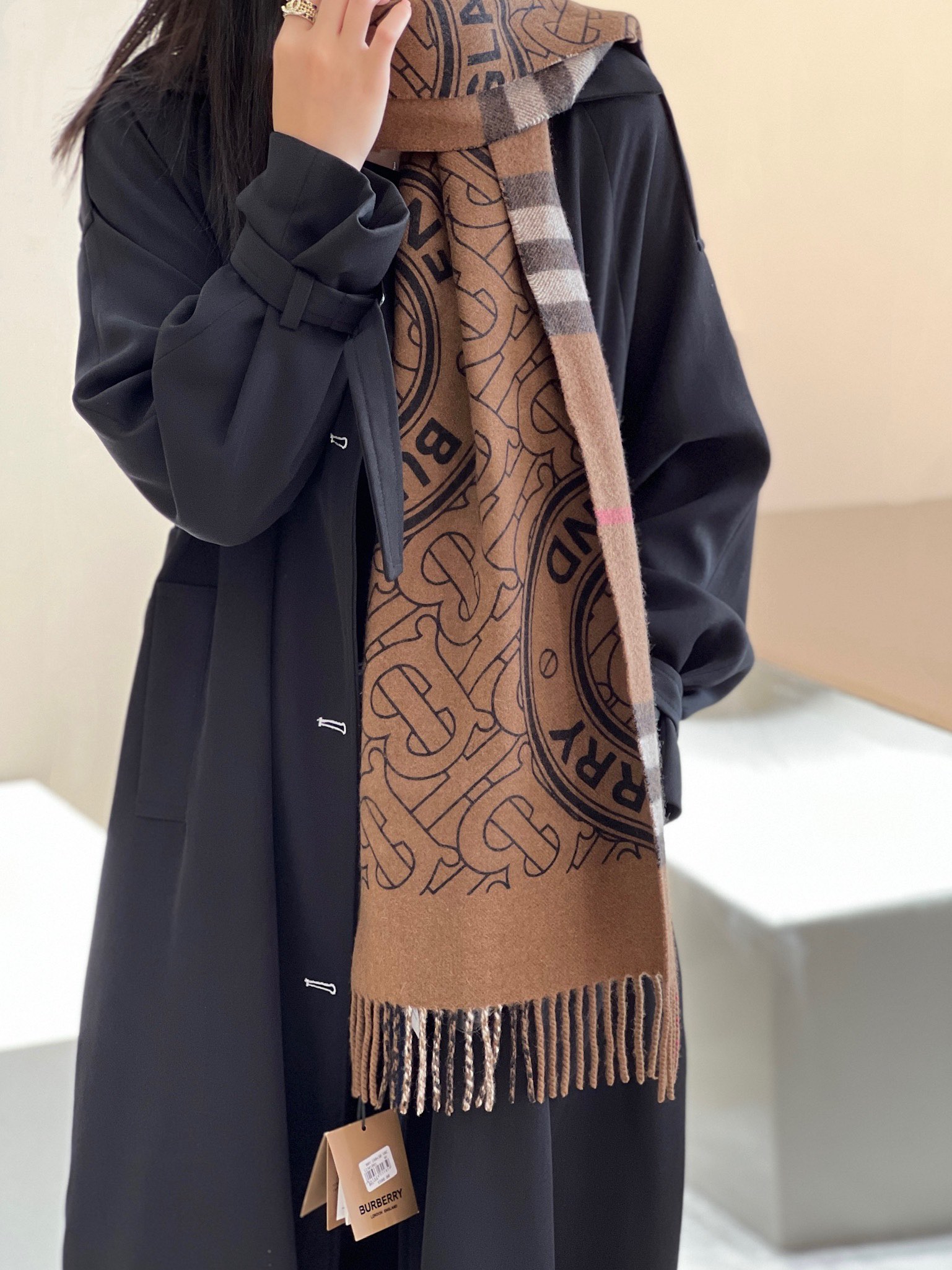B**rry scarf-168x30cm