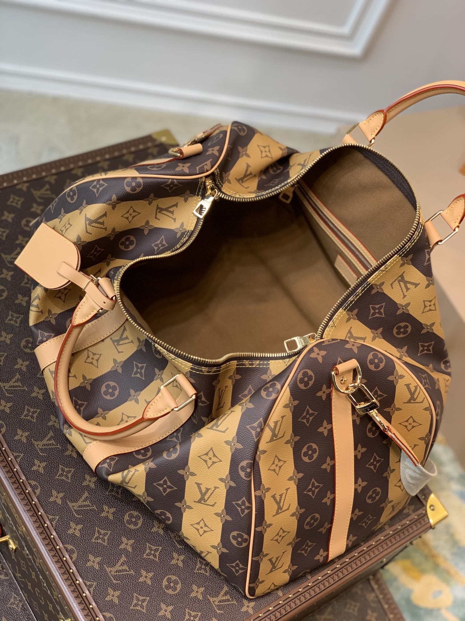 l0*is V*t0n keepall 50