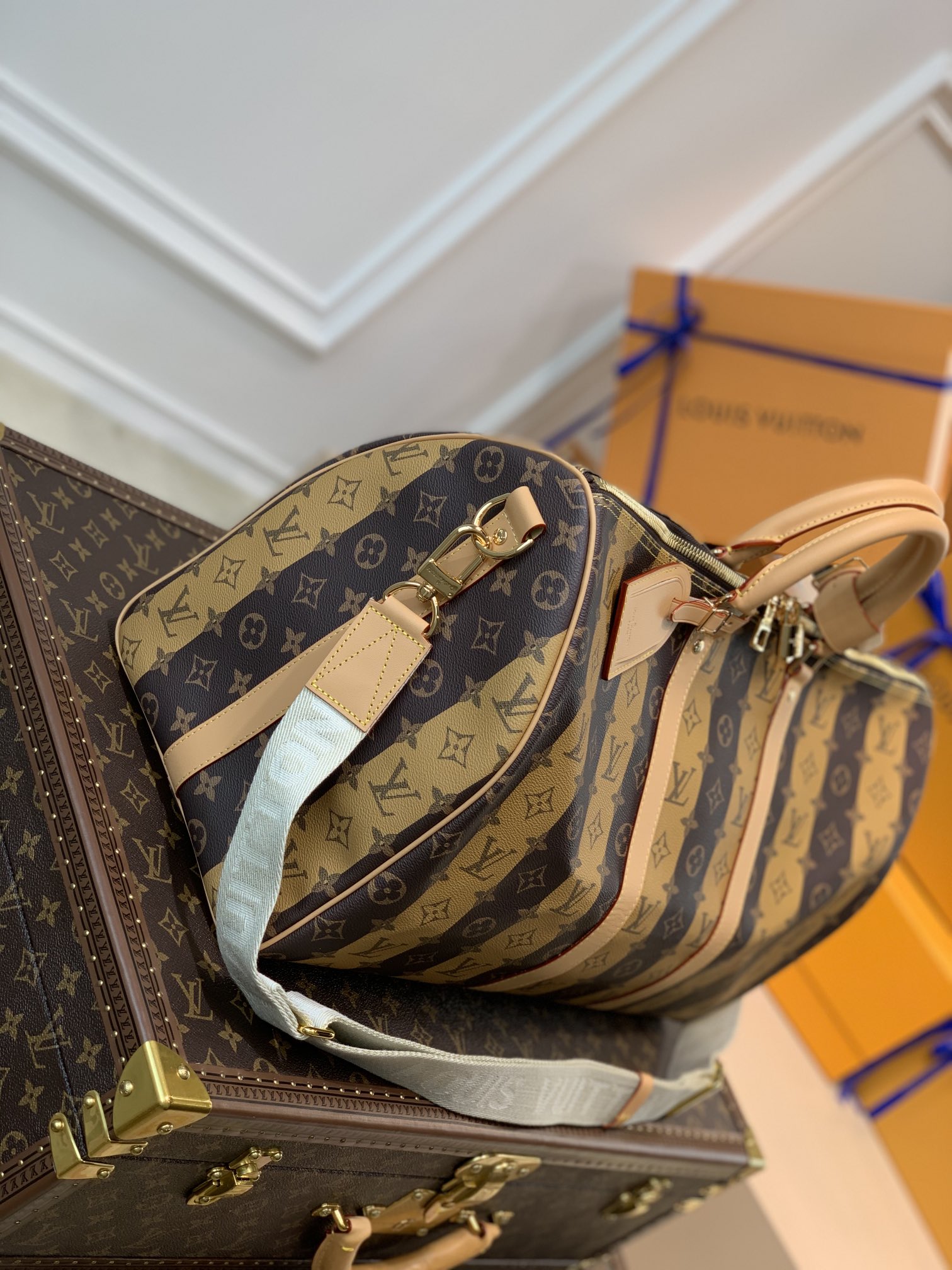 l0*is V*t0n keepall 50