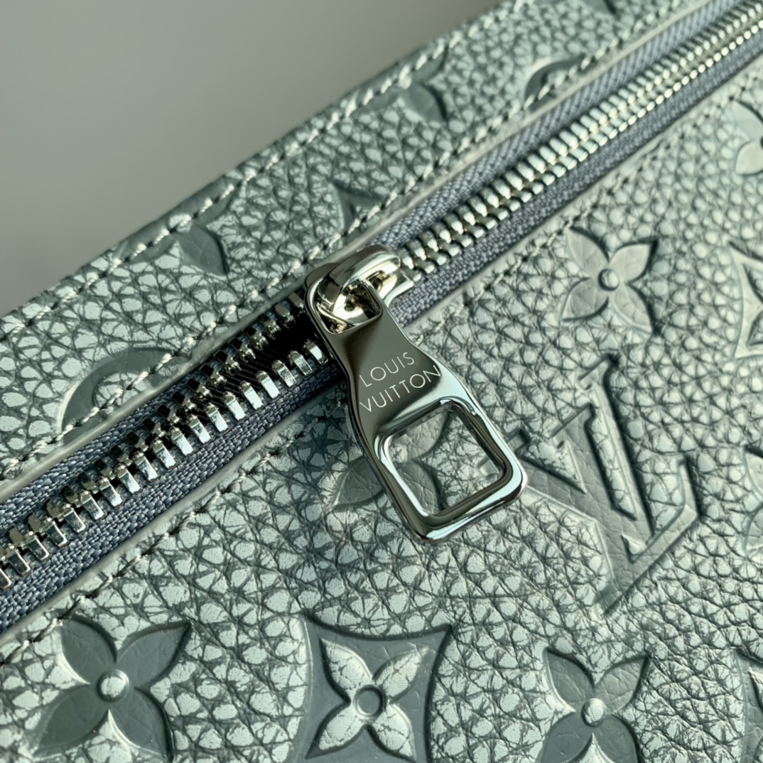 l0*is V*t0n m81556 pouch-29*15*9cm