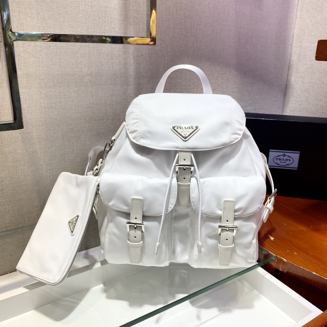 Pra*a backpack 1bz811-30*32*15cm