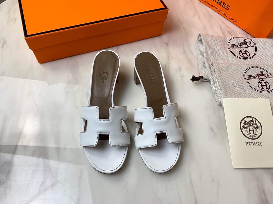 H**mes H**mes classic slippers