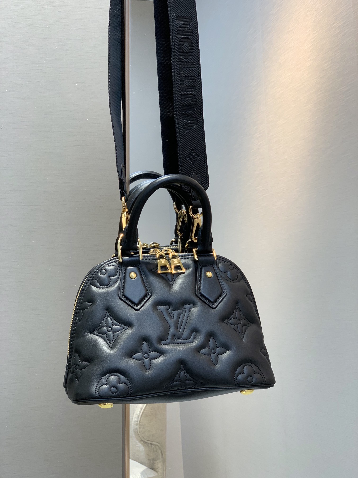 l0*is V*t0n n41221 alma bb-25*19*12cm