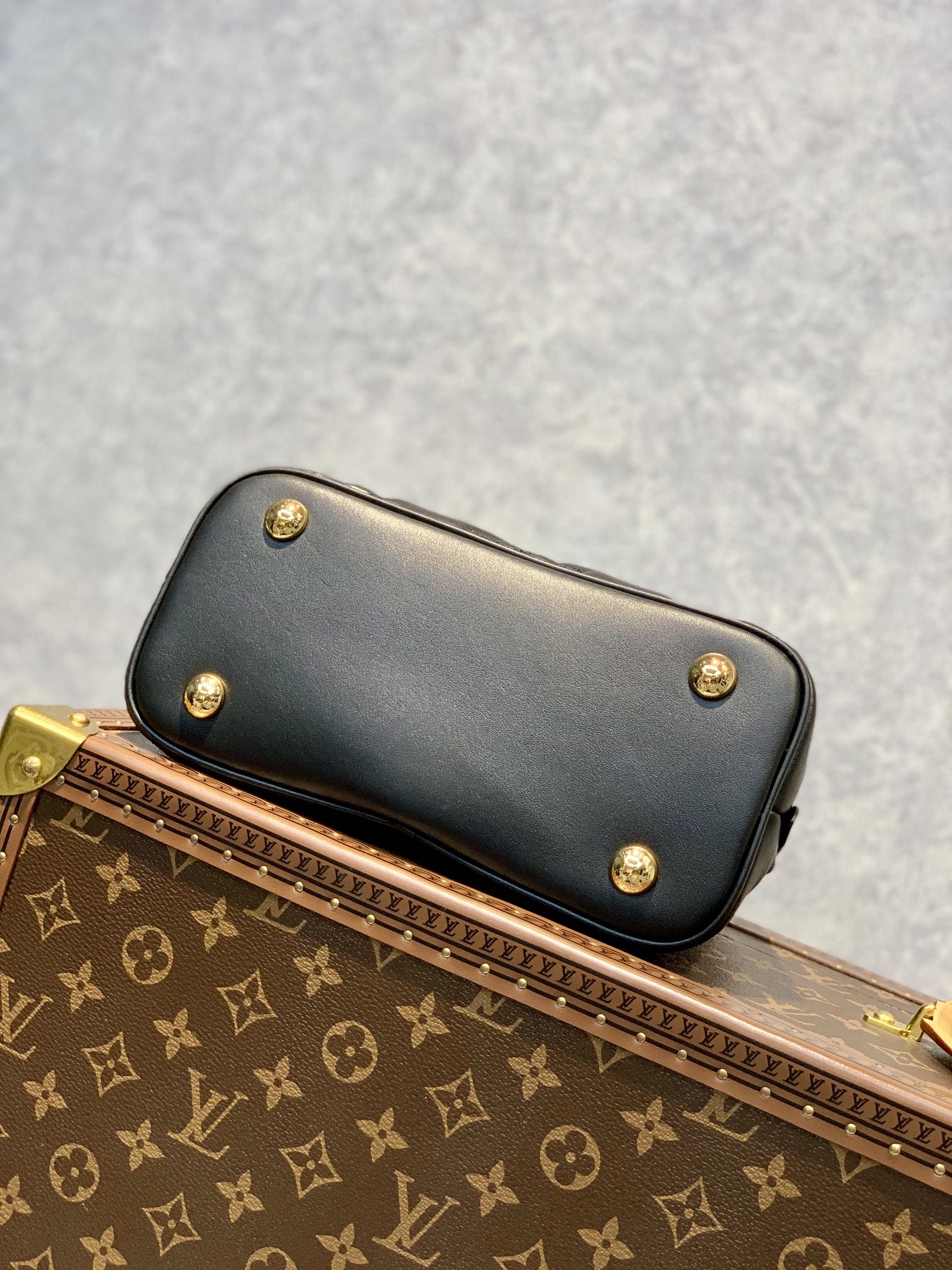 l0*is V*t0n n41221 alma bb-25*19*12cm