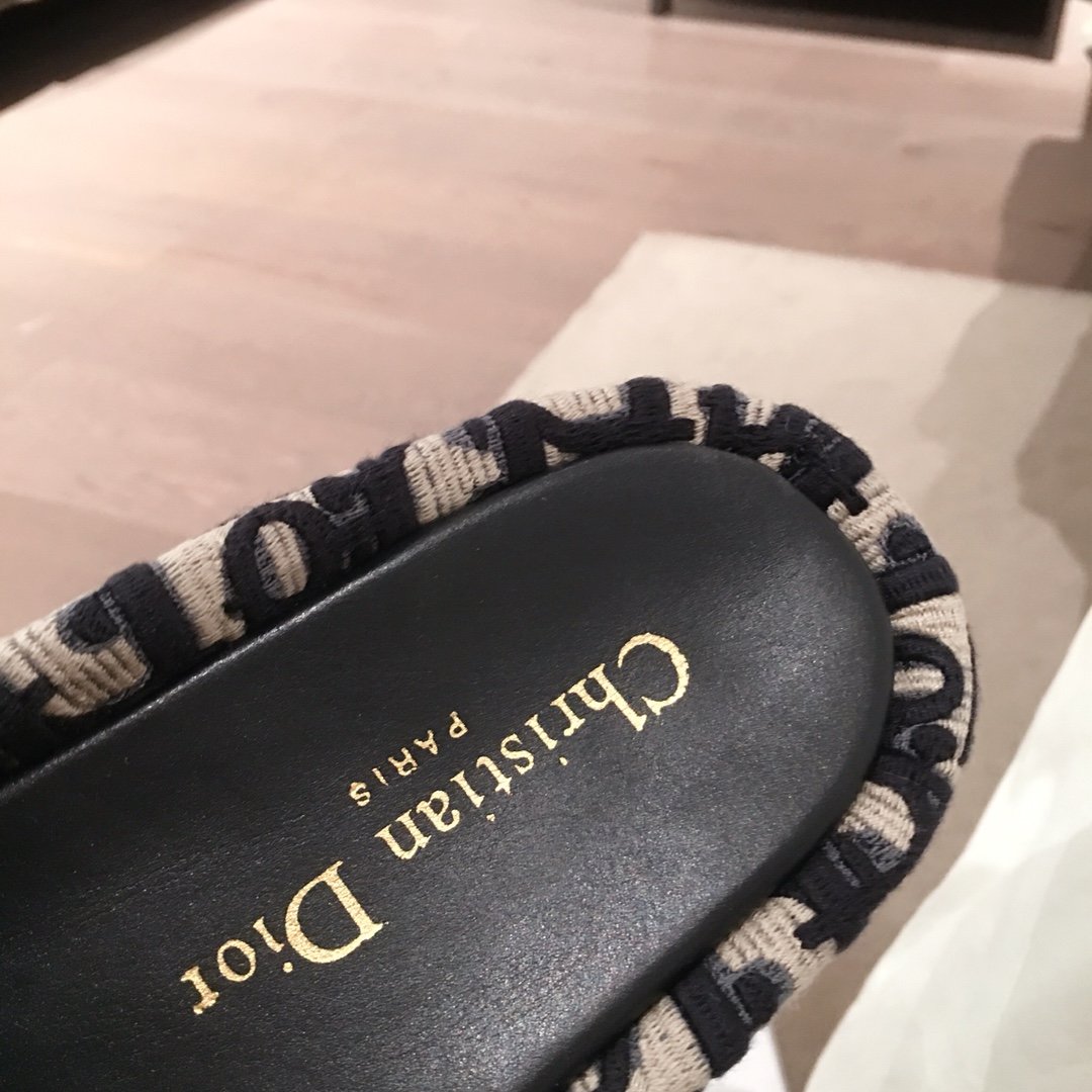 D*or slippers-5cm