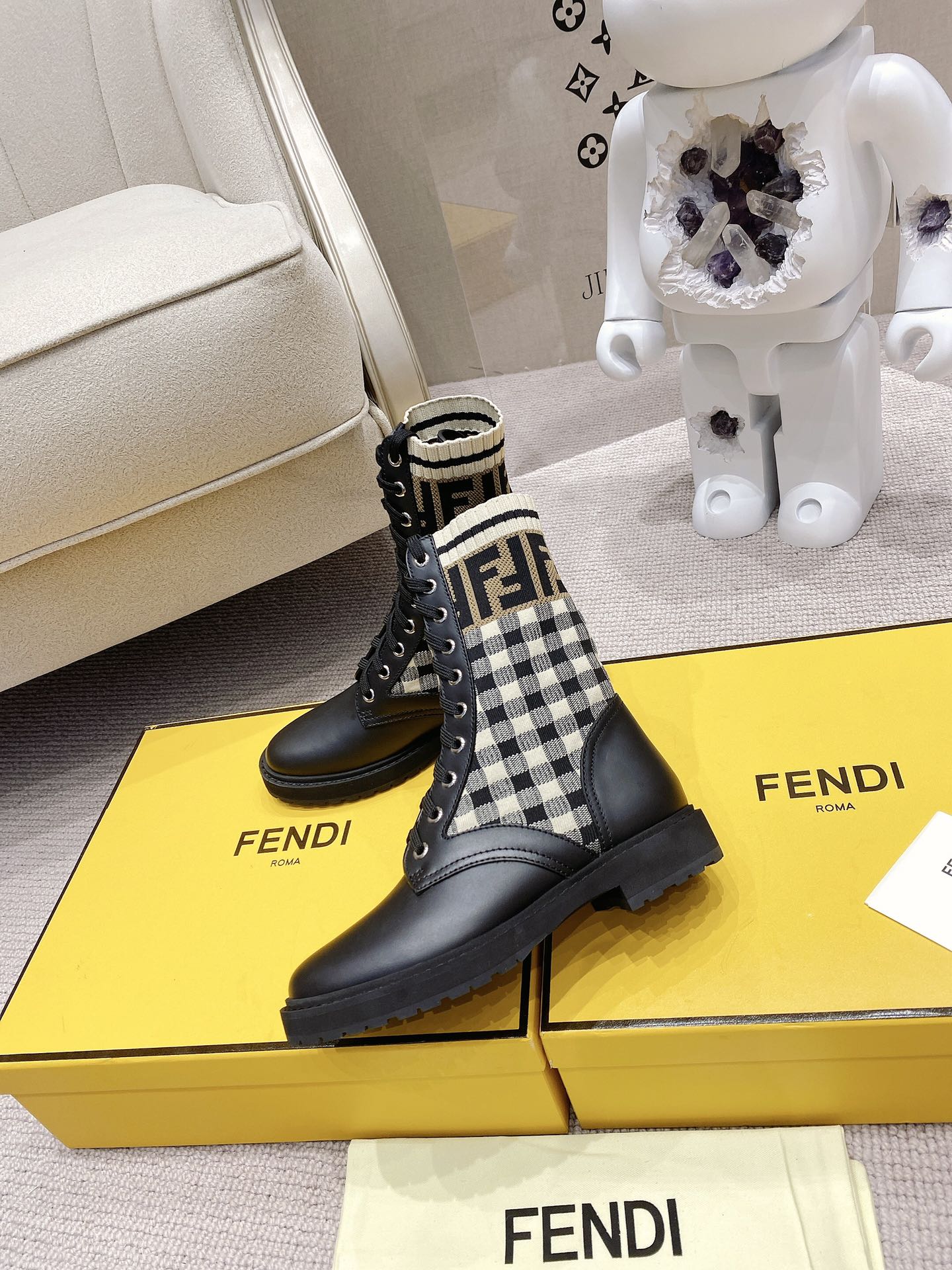 F**di boots