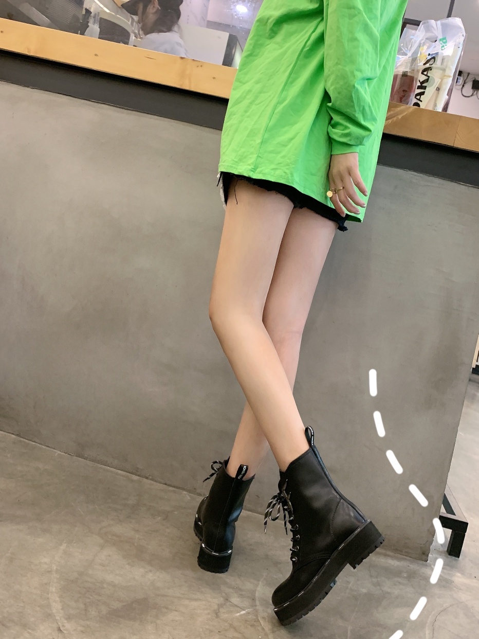 F**di boots