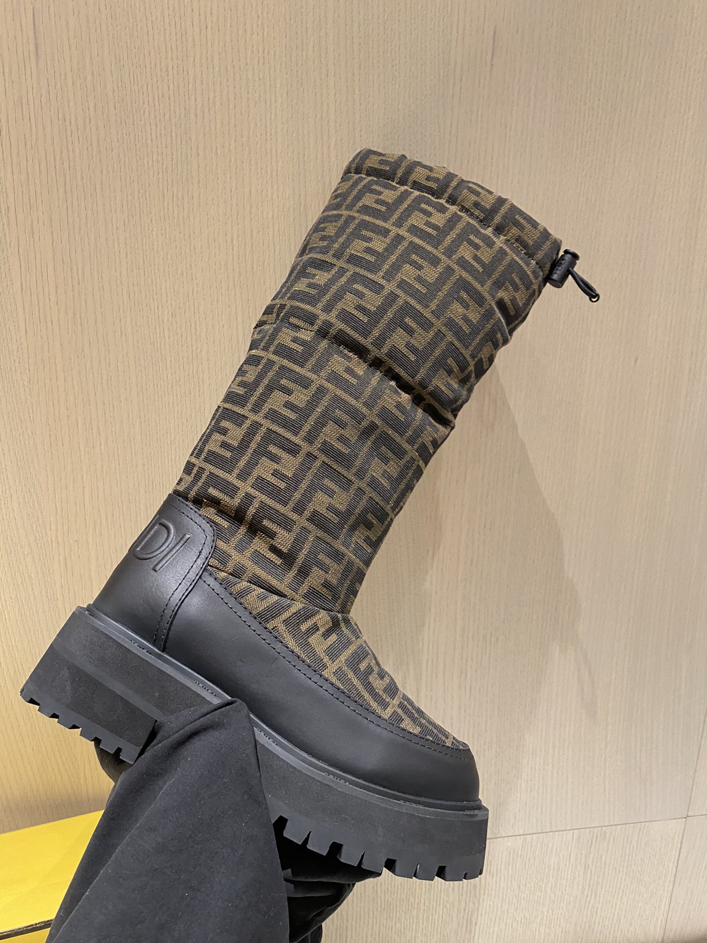 F**di boots