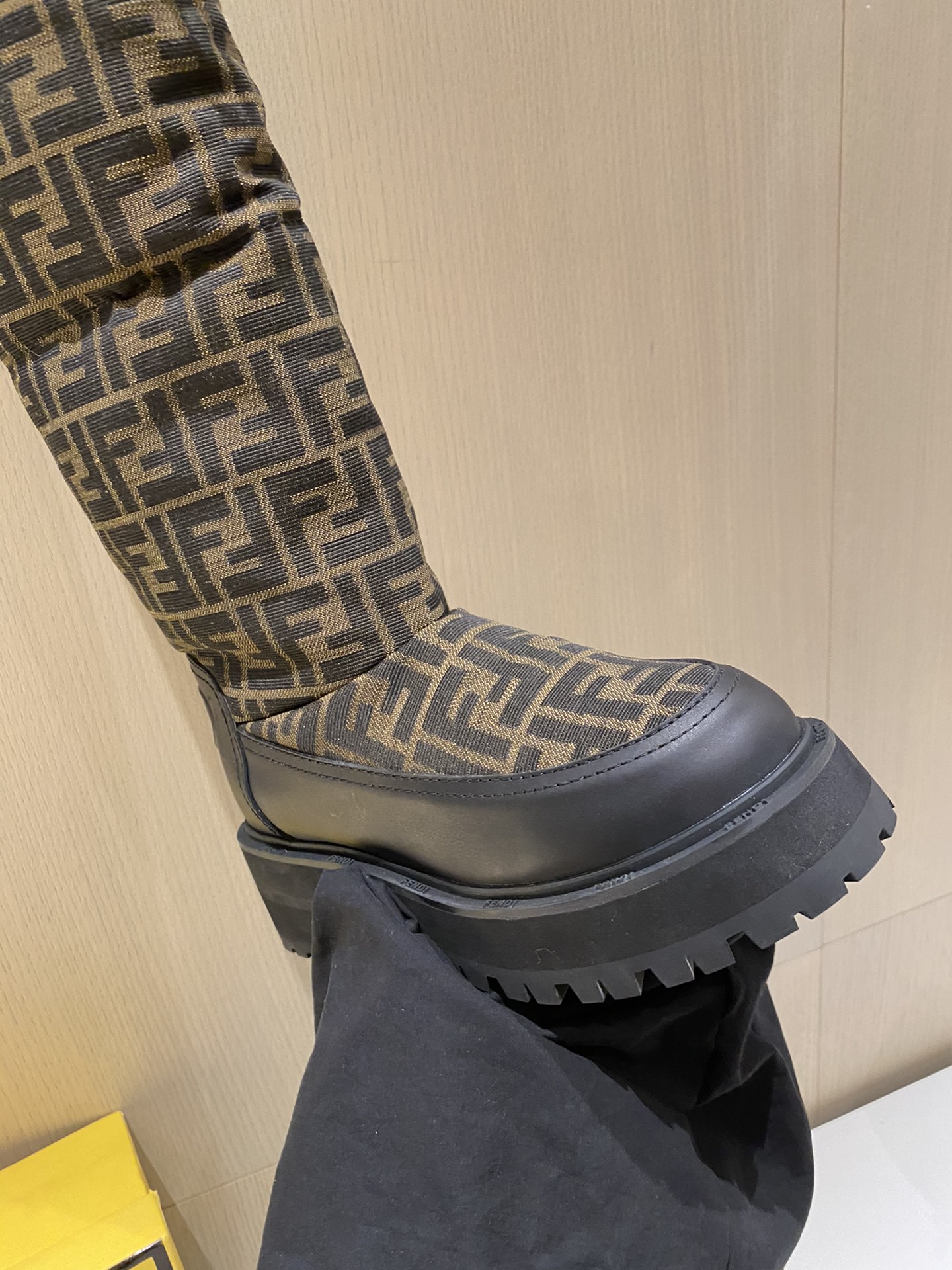 F**di boots