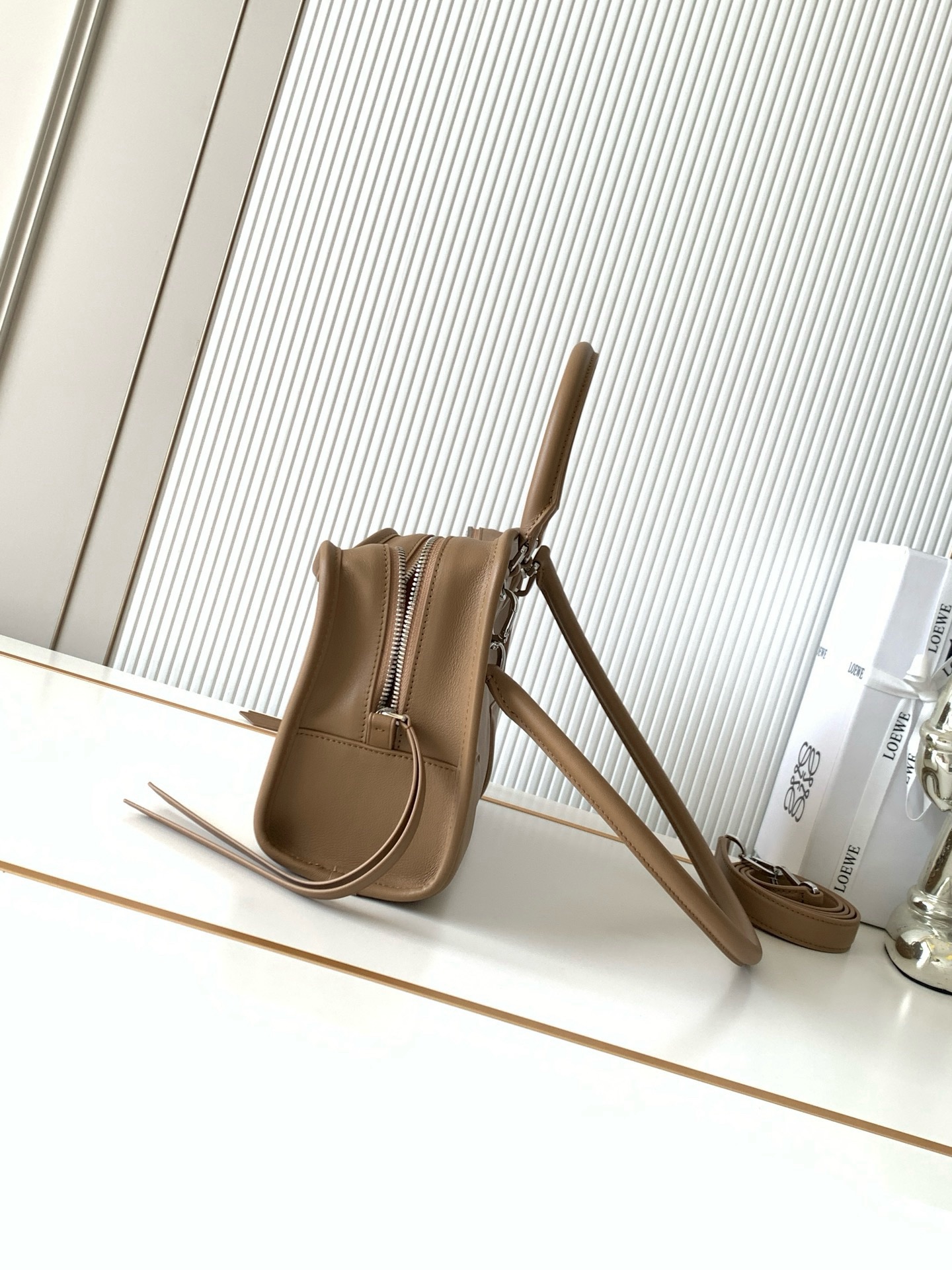 LOE*WE Small Amazona 180 Tote Bag-24*18.5*10CM
