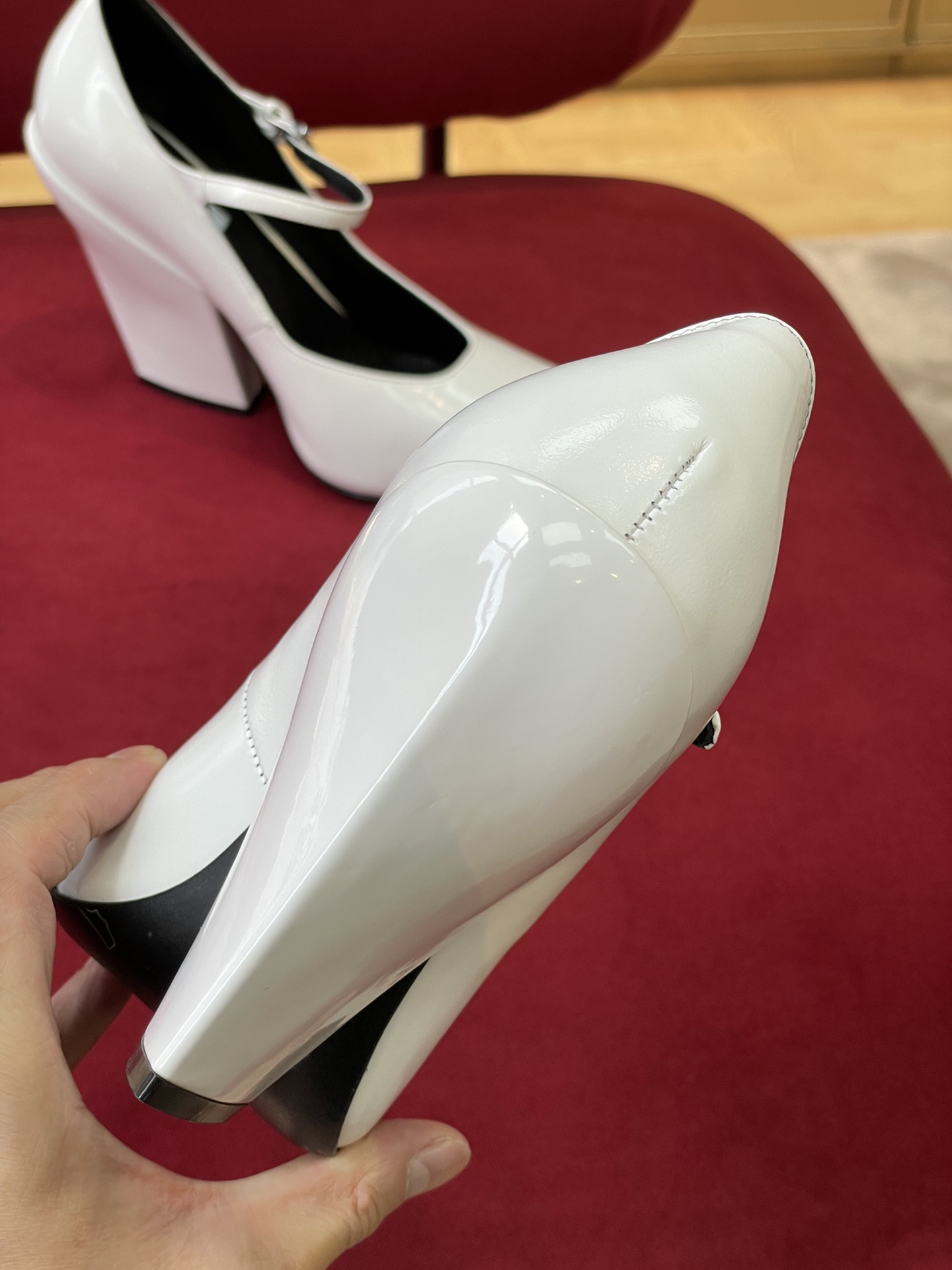 Pra*a heels 2022ss