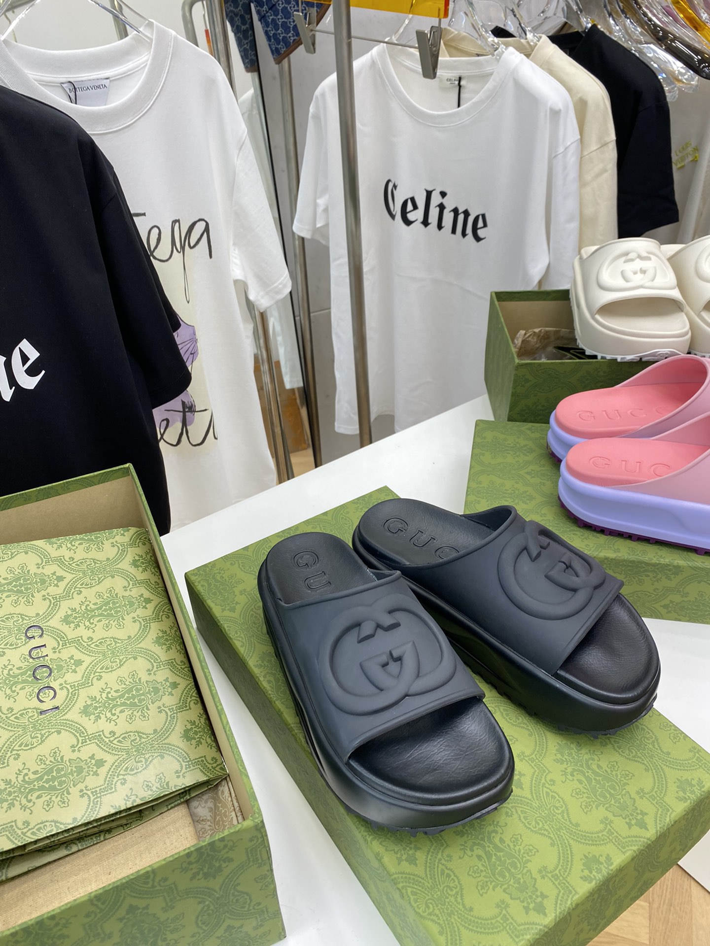 G*u*i slides-5cm