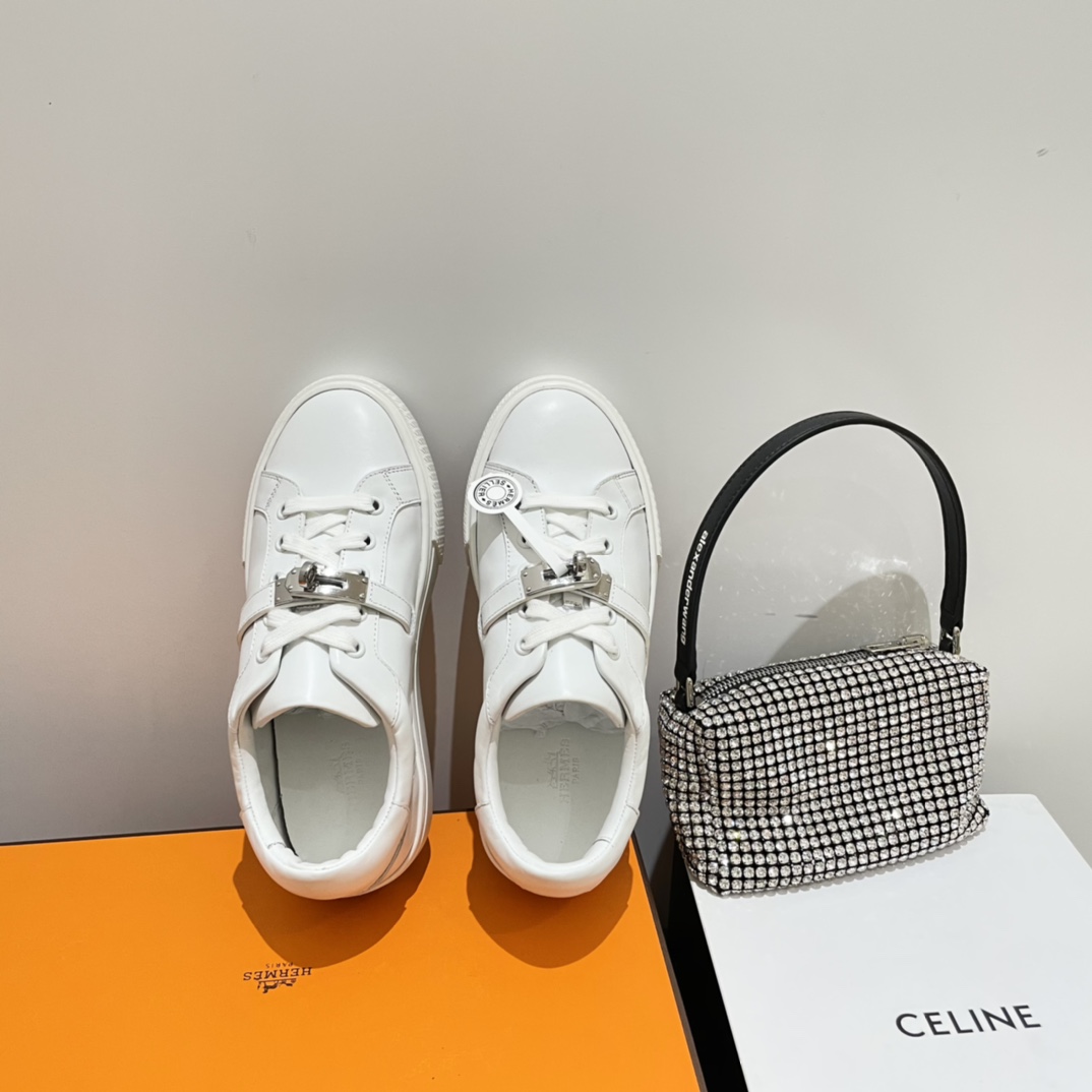 H**mes sneakers
