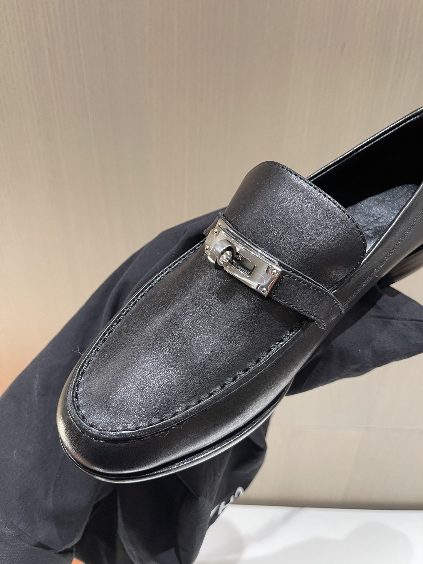 H**mes loafers(eu35-eu40)