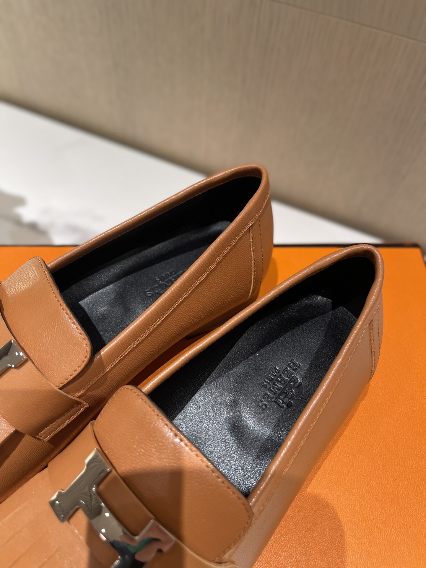 H**mes loafers(eu35-eu40)