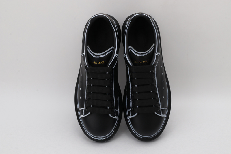 A1exa*der m*q*en sports shoes