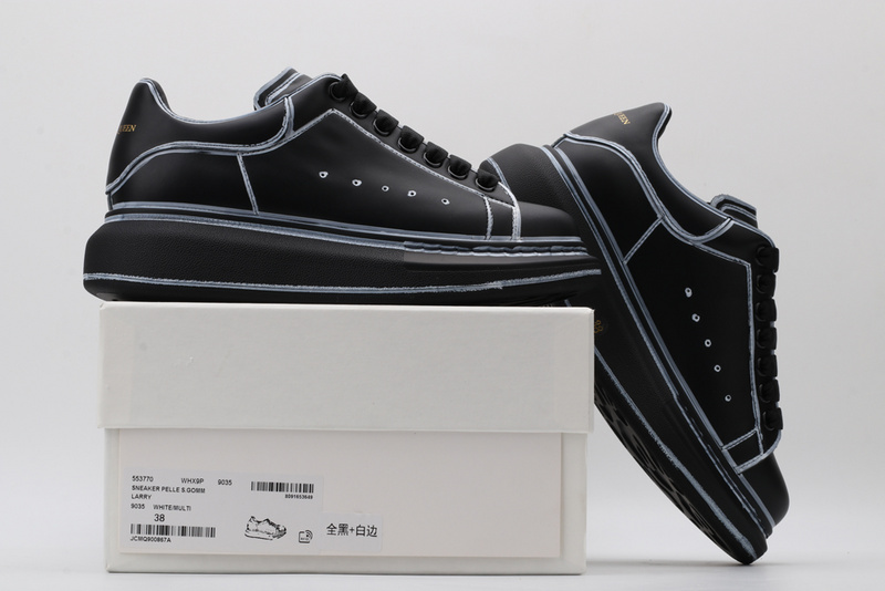 A1exa*der m*q*en sports shoes