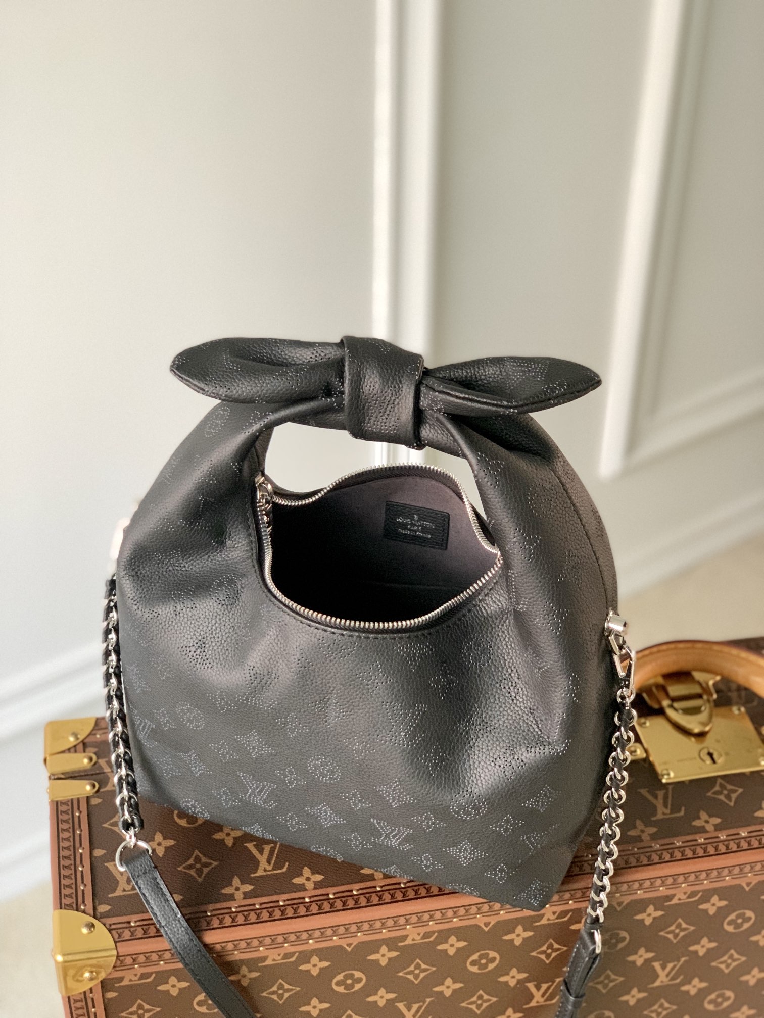 l0*is V*t0n why knot handbag-28*34*12cm