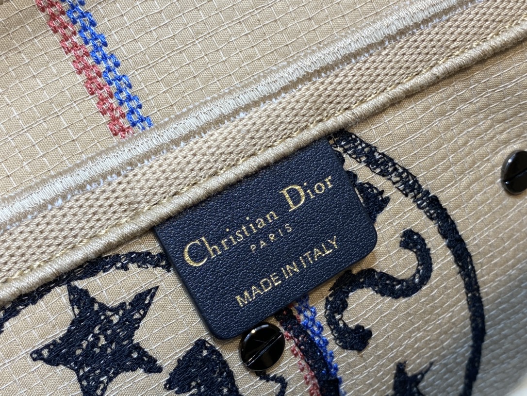 D*or saddle bag-20 x 28.6 x 5cm