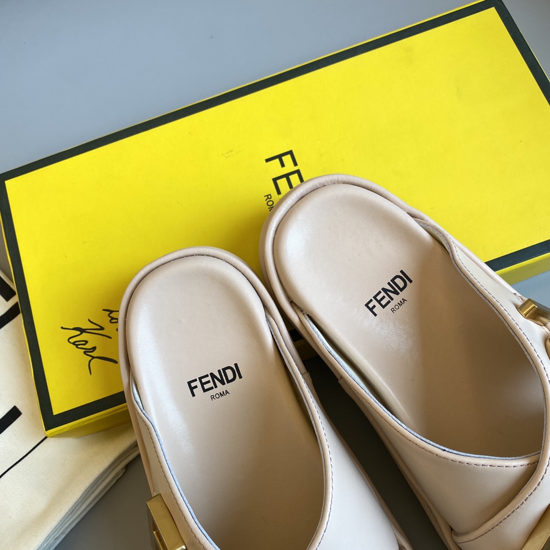 F**digraphy sandals(eu35-41)