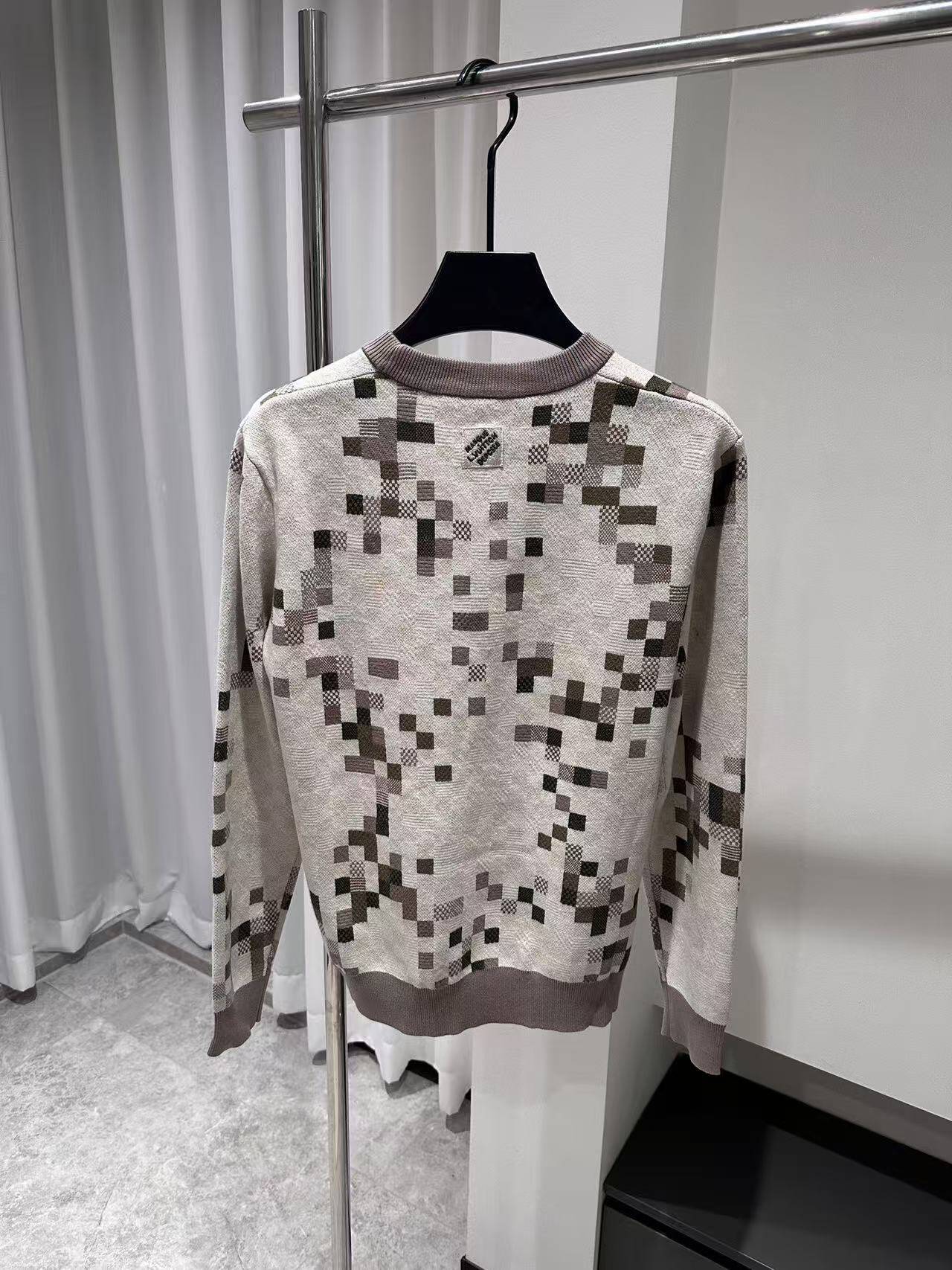 LV Sweater