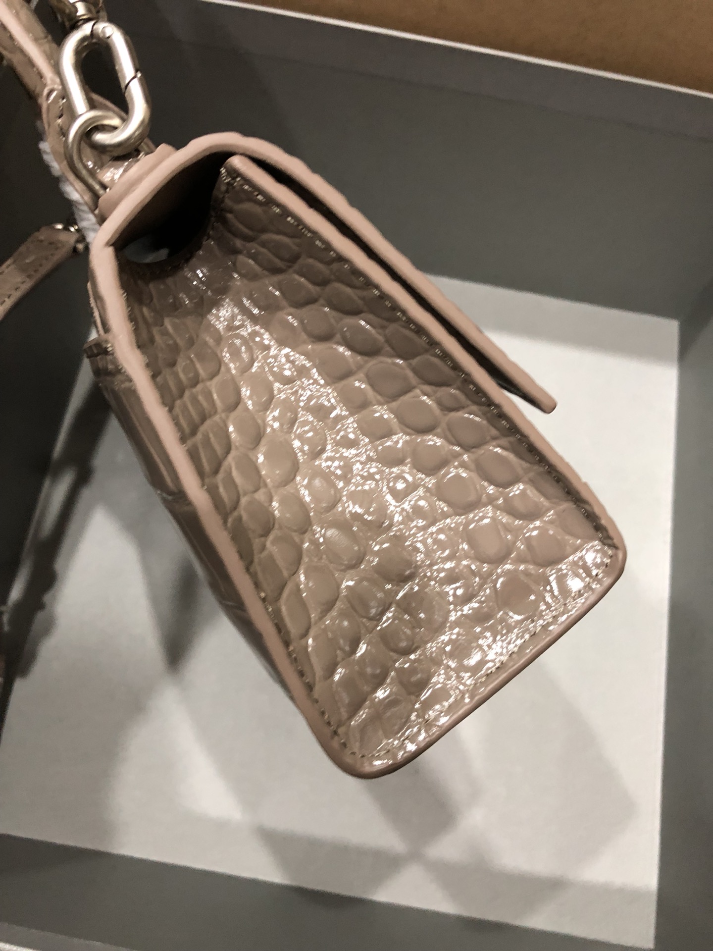 Ba*len*cia*ga small hourglass bag-13*8*19cm