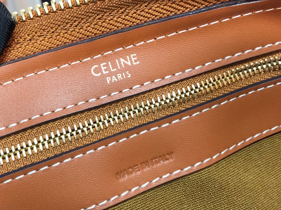 Celin Triomphe Handbags -31*21*17CM