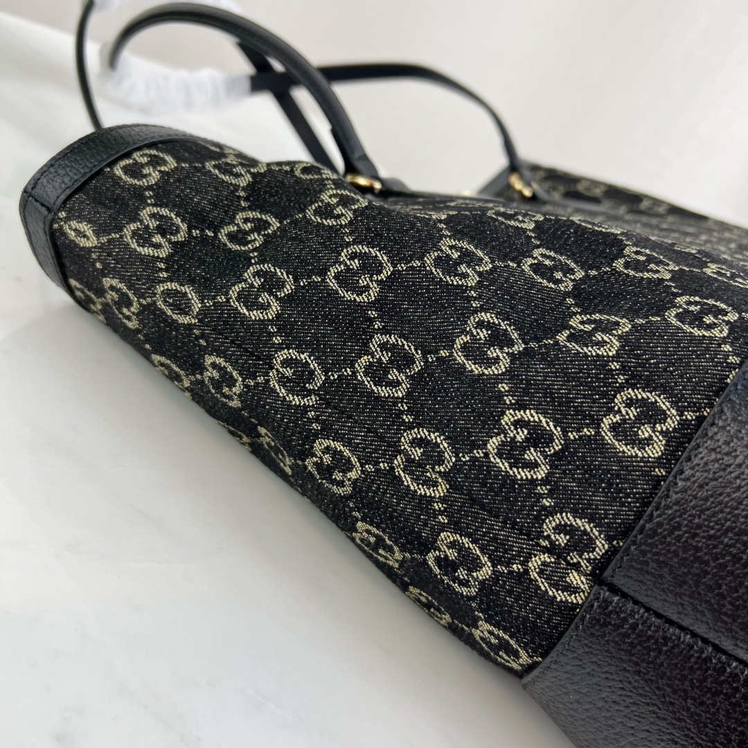 G*u*i top handle-38*28*14cm