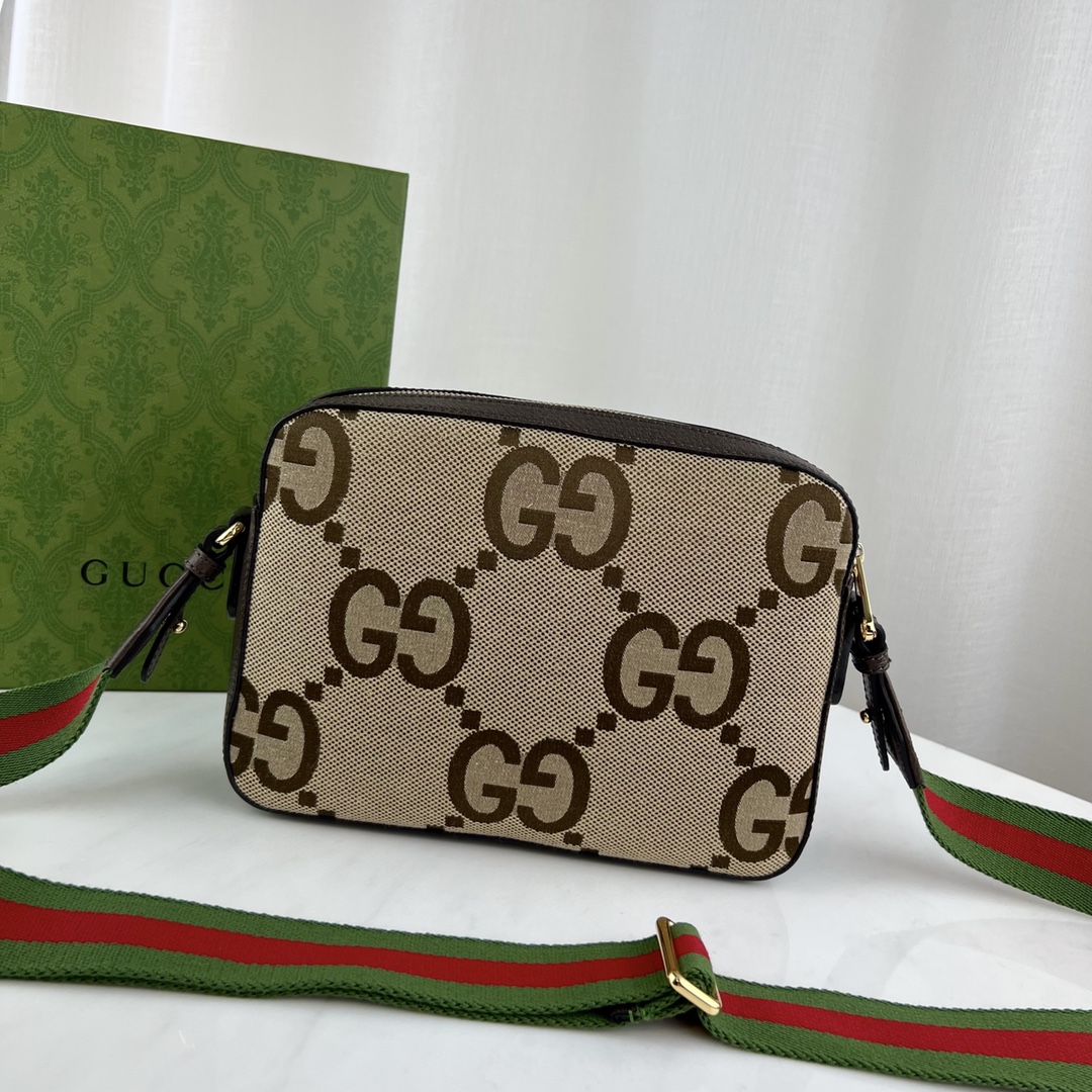 G*u*i crossbody bag-25.5x20x6cm